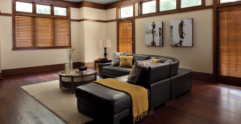 Cincinnati hardwood floor and blinds